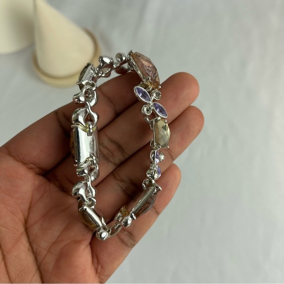 NAPIER Vintage Silver tone and Purple 7.5 Inch Link Flex Line Bracelet - Picture 3 of 4